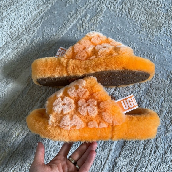 UGG Fluff Yeah Slide Poppy slipper sandal fuzzy orange sheepskin elastic strap 9 - Picture 5 of 11